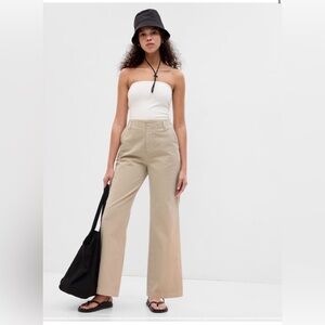 GAP khakis, size 6 regular